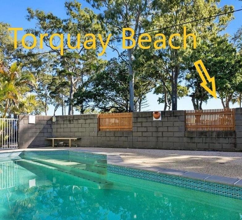 Villa Venezia Apt 3 - Spacious Hervey Bay Beachfront Apartment Bagian luar foto